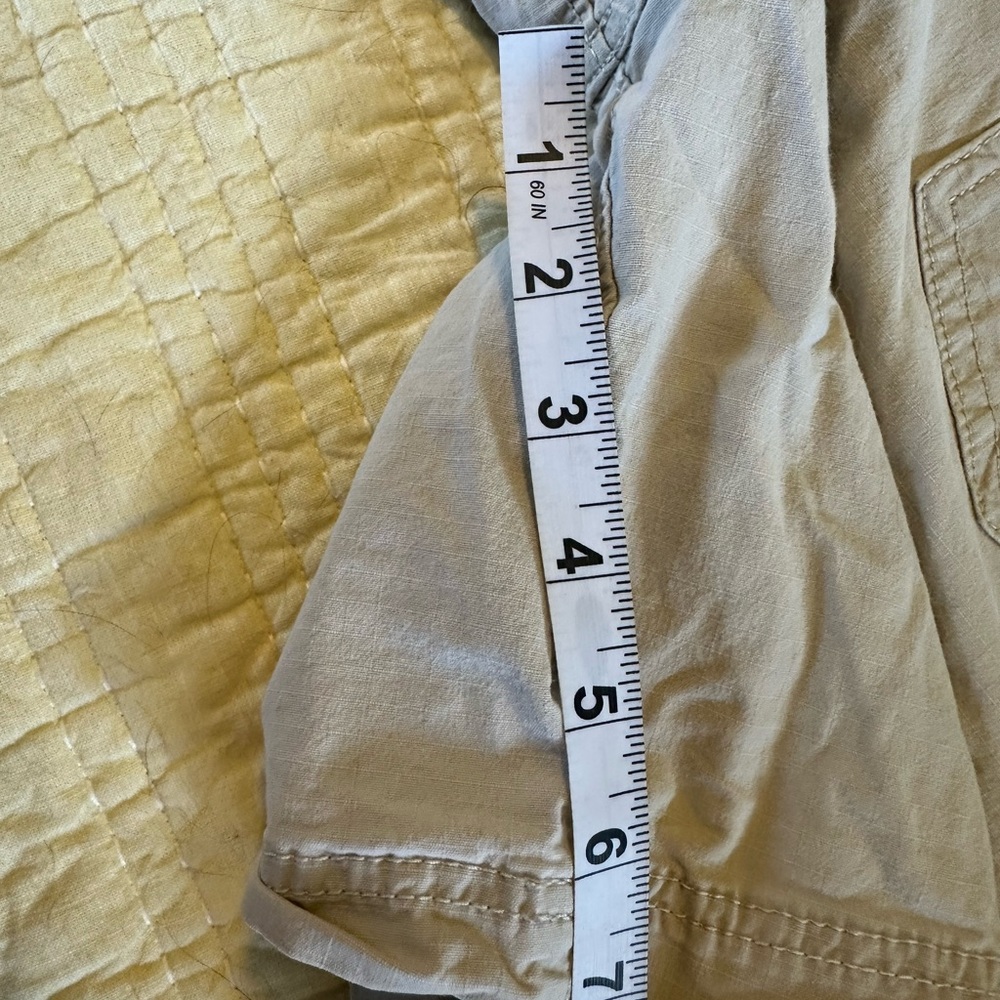 Eddie Bauer Women’s Tan Cargo Shorts size 12 - Picture 6 of 6